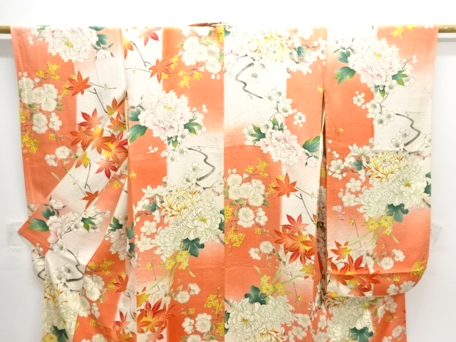  大正ロマン　紋錦紗草花模様中振袖